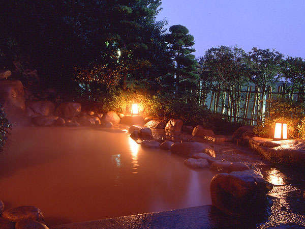 Open-air bath